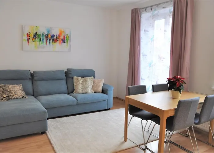 2 Schlafzimmer Lägenhet