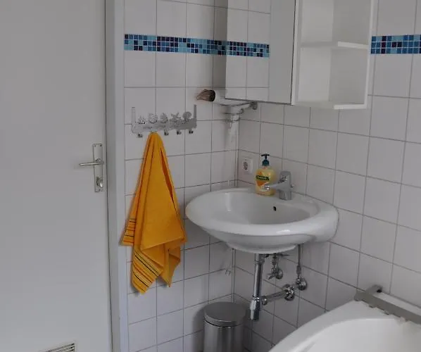 2 Schlafzimmer Apartment *